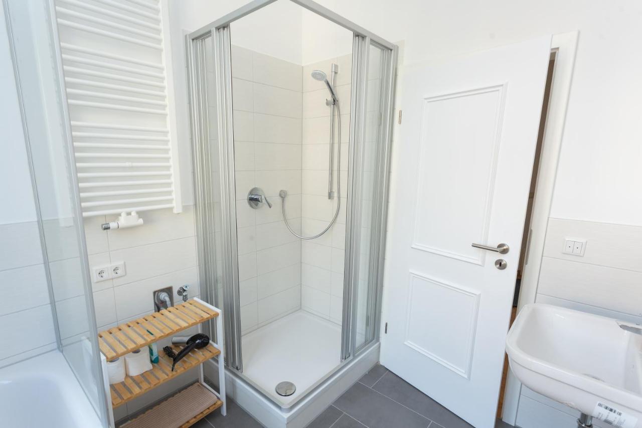 Fullhouse - Halle - M29 Apartments Luaran gambar