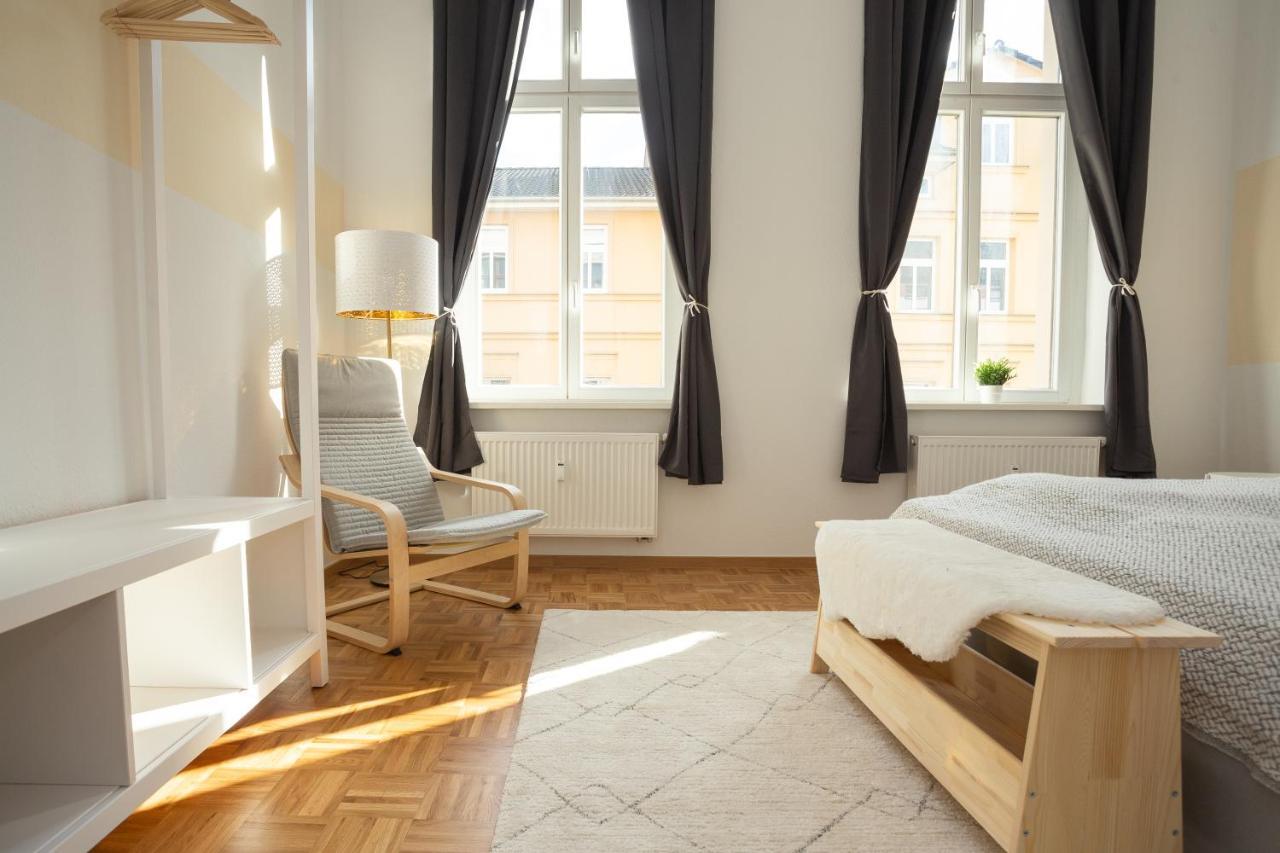 Fullhouse - Halle - M29 Apartments Luaran gambar