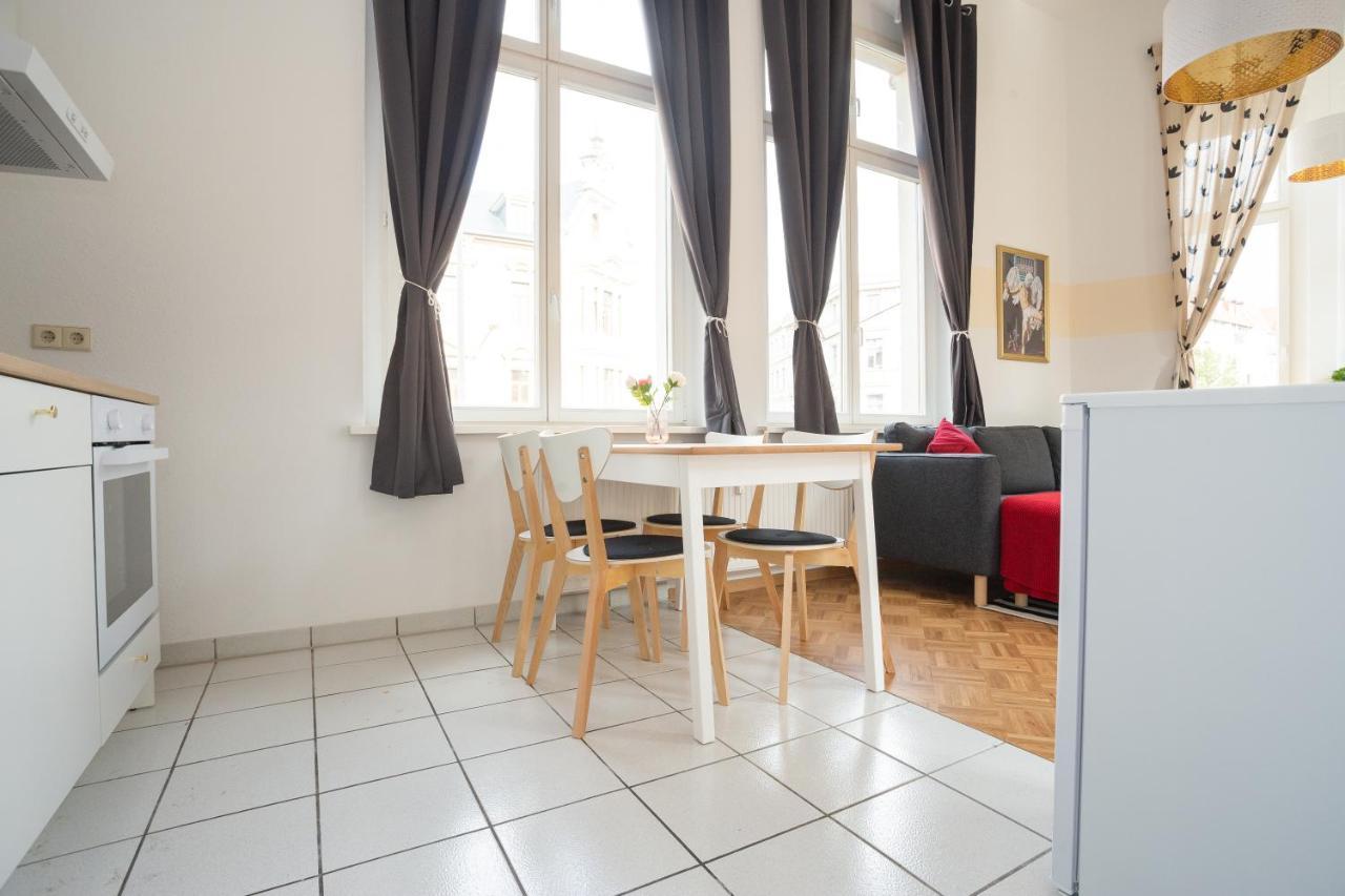 Fullhouse - Halle - M29 Apartments Luaran gambar
